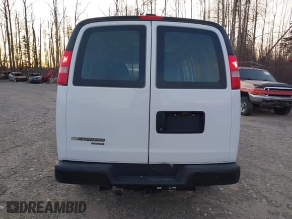 ✅ 2014 Chevrolet Express Cargo • VIN: 1GCZGTCA0E1202685 • Lot: 43864719. Listed on IAAI with 98,052 mi. Free auction sales archive from the USA and detailed vehicle history report at DreamBid. Image 16.
