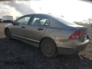 ✅ 2008 Honda Civic DX-G • VIN: 2HGFA16498H118287 • Лот: 81800295. Опубликован ранее на Copart с пробегом 194 901 миль. Бесплатный доступ к архиву аукционных продаж из США и подробный отчёт об истории автомобиля на DreamBid. Изображение 2.