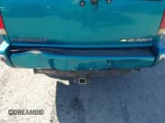 ✅ 1995 Chevrolet Blazer • VIN: 1GNDT13W3S2177106 • Lot: 43220738. Wystawiony na IAAI z przebiegiem 157 259 mil. Bezpłatny archiwum sprzedaży aukcyjnych z USA i szczegółowy raport historii pojazdu na DreamBid. Zdjęcie 6.