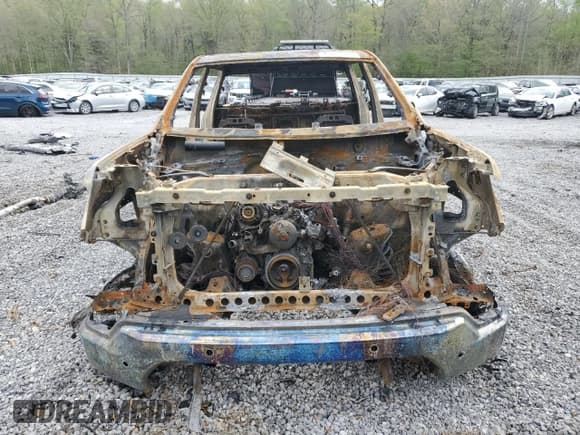 ✅ 2022 GMC Sierra 1500 SLT • VIN: 3GTU9DEL7NG131320 • Лот: 51537285. Опубликован ранее на Copart с пробегом Не указан. Бесплатный доступ к архиву аукционных продаж из США и подробный отчёт об истории автомобиля на DreamBid. Изображение 5.