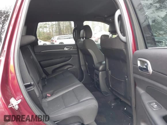 ✅ 2018 Jeep Grand Cherokee Laredo E • VIN: 1C4RJFAG8JC200224 • Лот: 43778143. Опубликован ранее на IAAI с пробегом 29 727 миль. Бесплатный доступ к архиву аукционных продаж из США и подробный отчёт об истории автомобиля на DreamBid. Изображение 8.