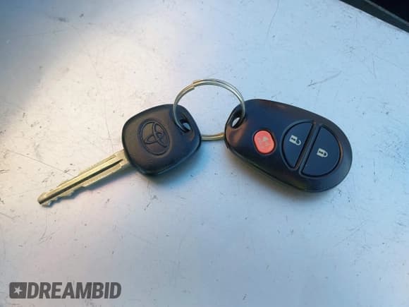 ✅ 2010 Toyota Tundra • VIN: 5TFUY5F17AX155936 • Lot: 41285463. Wystawiony na IAAI z przebiegiem 96 530 mil. Bezpłatny archiwum sprzedaży aukcyjnych z USA i szczegółowy raport historii pojazdu na DreamBid. Zdjęcie 11.