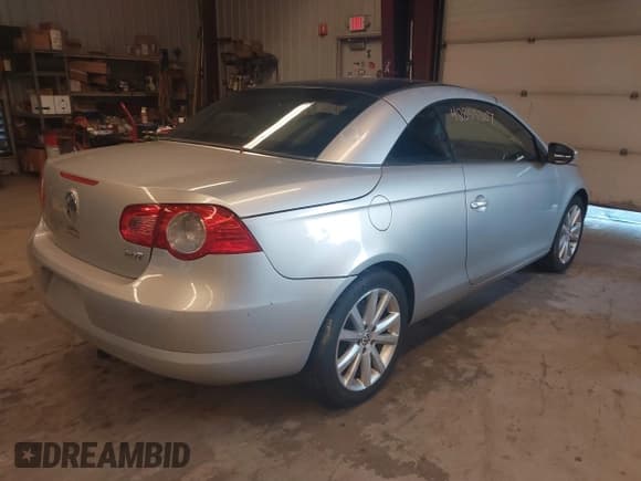✅ 2009 Volkswagen Eos Komfort • VIN: WVWBA71F09V021898 • Lot: 42855307. Listed on IAAI with 198,528 mi. Free auction sales archive from the USA and detailed vehicle history report at DreamBid. Image 4.