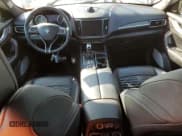 ✅ 2021 Maserati Levante GTS • VIN: ZN661ZUA2MX369825 • Лот: 76944974. Опубликован ранее на Copart с пробегом 25 830 миль. Бесплатный доступ к архиву аукционных продаж из США и подробный отчёт об истории автомобиля на DreamBid. Изображение 8.