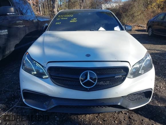 ✅ 2015 Mercedes-Benz E 63 AMG S-Model • VIN: WDDHF7GB7FB142141 • Lot: 43773552. Listed on IAAI with 93,561 mi. Free auction sales archive from the USA and detailed vehicle history report at DreamBid. Image 12.