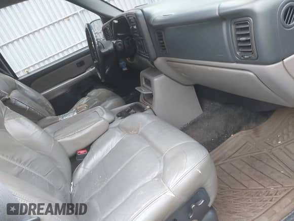 2002 Chevrolet Tahoe LT z VIN 1GNEK13Z42J104544, wystawiony jako IAAI lot #43581686 z przebiegiem 138 122 mil mil oraz . Historia ofert i sprzedaży dostępna na DreamBid. Obrazek 5.
