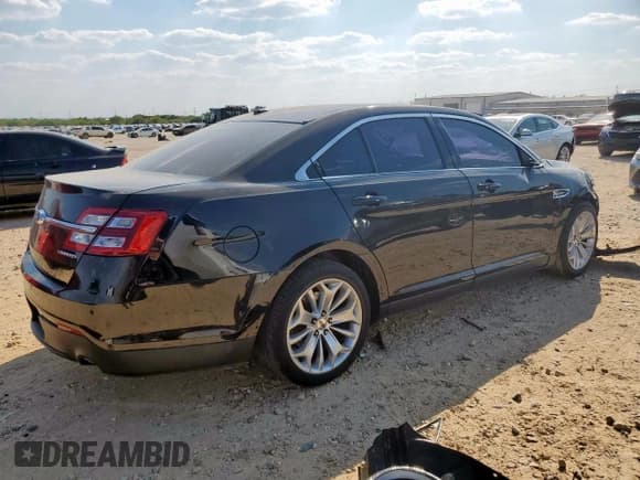 ✅ 2019 Ford Taurus Limited • VIN: 1FAHP2F85KG118729 • Лот: 83835655. Опубликован ранее на Copart с пробегом 116 064 миль. Бесплатный доступ к архиву аукционных продаж из США и подробный отчёт об истории автомобиля на DreamBid. Изображение 3.