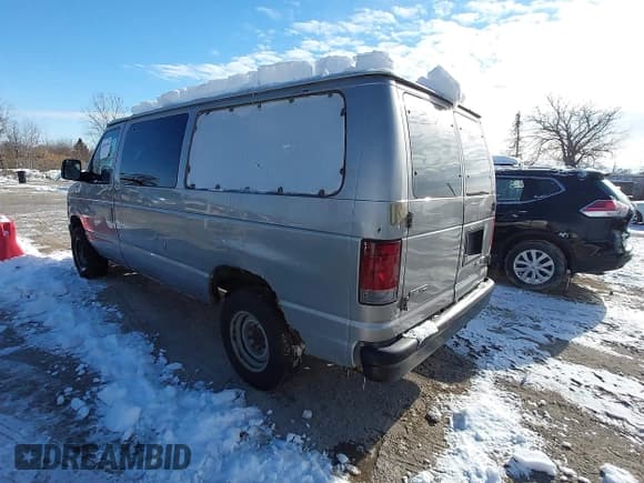 ✅ 2009 Ford Econoline Cargo Commercial • VIN: 1FTNE14WX9DA51751 • Lot: 43824464. Listed on IAAI with 215,019 mi. Free auction sales archive from the USA and detailed vehicle history report at DreamBid. Image 3.