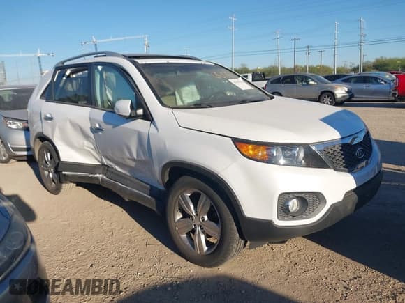 ✅ 2013 Kia Sorento EX • VIN: 5XYKU4A25DG344265 • Lot: 43605903. Listed on IAAI with 141,959 mi. Free auction sales archive from the USA and detailed vehicle history report at DreamBid. Image 1.