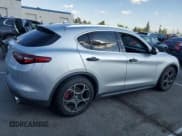✅ 2018 Alfa Romeo Stelvio Ti • VIN: ZASFAKBN6J7B80502 • Lot: 86272345. Wystawiony na Copart z przebiegiem 71 265 mil. Bezpłatny archiwum sprzedaży aukcyjnych z USA i szczegółowy raport historii pojazdu na DreamBid. Zdjęcie 3.