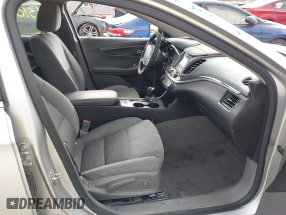 ✅ 2017 Chevrolet Impala LS • VIN: 2G11X5S30H9156358 • Лот: 43102685. Опубликован ранее на IAAI с пробегом 197 311 миль. Бесплатный доступ к архиву аукционных продаж из США и подробный отчёт об истории автомобиля на DreamBid. Изображение 5.