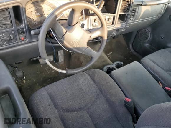 ✅ 2003 Chevrolet Silverado 1500 • VIN: 1GCEC14V43Z239995 • Lot: 71229394. Wystawiony na Copart z przebiegiem 301 543 mil mil. Skorzystaj z bezpłatnego archiwum sprzedaży aukcyjnych z USA i zobacz szczegółowy raport historii pojazdu na DreamBid. Zdjęcie 8.