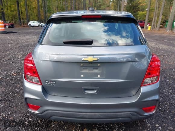 ✅ 2020 Chevrolet Trax LS • VIN: 3GNCJKSBXLL203366 • Lot: 43584734. Wystawiony na IAAI z przebiegiem 116 779 mil. Bezpłatny archiwum sprzedaży aukcyjnych z USA i szczegółowy raport historii pojazdu na DreamBid. Zdjęcie 16.