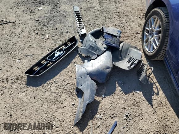 ✅ 2013 Ford Mustang Premium • VIN: 1ZVBP8EM7D5249173 • Лот: 80650365. Опубликован ранее на Copart с пробегом 175 887 миль. Бесплатный доступ к архиву аукционных продаж из США и подробный отчёт об истории автомобиля на DreamBid. Изображение 12.