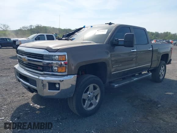 ✅ 2015 Chevrolet Silverado 2500HD LTZ • VIN: 1GC1KWE89FF183873 • Lot: 42114681. Listed on IAAI with 113,443 mi. Free auction sales archive from the USA and detailed vehicle history report at DreamBid. Image 17.