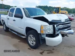 2008 Chevrolet Silverado 1500 1LT with VIN 2GCEC130981144726, listed as a IAAI auction lot 42641422 with 135,790 mi miles and . Bid and sale history available at DreamBid. Image 1.