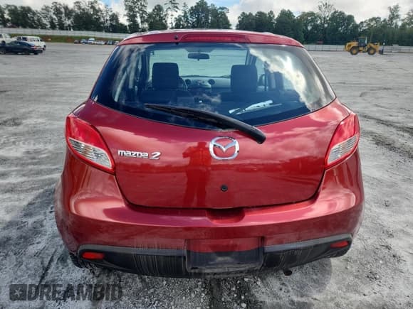 ✅ 2014 Mazda 2 Sport • VIN: JM1DE1KY9E0172272 • Лот: 68643435. Опубликован ранее на Copart с пробегом 89 932 миль. Бесплатный доступ к архиву аукционных продаж из США и подробный отчёт об истории автомобиля на DreamBid. Изображение 6.