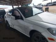 ✅ 2014 Mercedes-Benz C 250 • VIN: WDDGJ4HBXEG289823 • Lot: 42344530. Wystawiony na IAAI z przebiegiem 122 670 mil. Bezpłatny archiwum sprzedaży aukcyjnych z USA i szczegółowy raport historii pojazdu na DreamBid. Zdjęcie 6.