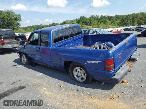 ✅ 1997 Dodge 1500 • VIN: 3B7HC13Y8VG833002 • Лот: 68732575. Размещён на Copart с пробегом 306 221 миль миль. Получите бесплатный доступ к архиву аукционных продаж из США и посмотрите подробный отчёт об истории автомобиля на DreamBid. Изображение 2.