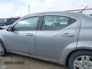 ✅ 2014 Dodge Avenger SE • VIN: 1C3CDZAB4EN215076 • Лот: 41382628. Опубликован ранее на IAAI с пробегом 179 095 миль. Бесплатный доступ к архиву аукционных продаж из США и подробный отчёт об истории автомобиля на DreamBid. Изображение 15.