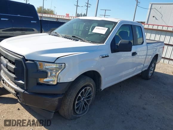 ✅ 2017 Ford F-150 XL • VIN: 1FTEX1C87HKD53036 • Lot: 41815952. Wystawiony na IAAI z przebiegiem 153 813 mil. Bezpłatny archiwum sprzedaży aukcyjnych z USA i szczegółowy raport historii pojazdu na DreamBid. Zdjęcie 22.