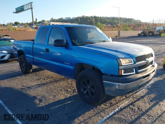 ✅ 2003 Chevrolet Silverado 1500 LS • VIN: 2GCEK19V131261358 • Лот: 43408694. Опубликован ранее на IAAI с пробегом 215 217 миль. Бесплатный доступ к архиву аукционных продаж из США и подробный отчёт об истории автомобиля на DreamBid. Изображение 1.