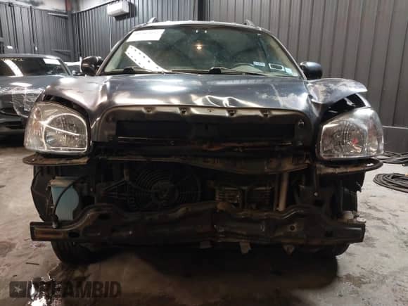 2005 Hyundai Santa Fe GLS с VIN KM8SC13DX5U857846, выставлен на аукционе IAAI как лот 41387042 с пробегом 179 407 миль миль и . История ставок и продаж доступна на DreamBid. Изображение 13.