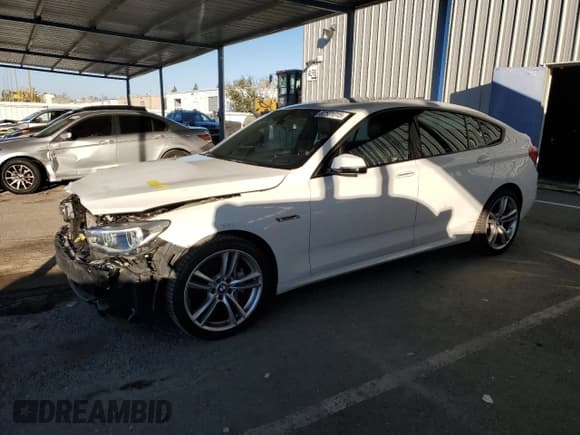 ✅ 2015 BMW 5 Series 535i Gran Turismo • VIN: WBA5M2C57FD872137 • Lot: 82501015. Listed on Copart with 96,606 mi. Free auction sales archive from the USA and detailed vehicle history report at DreamBid. Image 1.