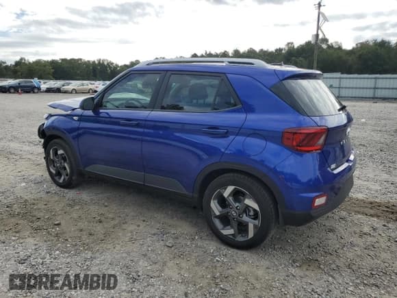 ✅ 2025 Hyundai Venue SEL • VIN: KMHRC8A31SU401747 • Lot: 81723855. Listed on Copart with 5,750 mi. Free auction sales archive from the USA and detailed vehicle history report at DreamBid. Image 2.