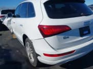 ✅ 2017 Audi Q5 Premium Plus • VIN: WA1L2AFP0HA072382 • Lot: 43551711. Wystawiony na IAAI z przebiegiem 60 231 mil. Bezpłatny archiwum sprzedaży aukcyjnych z USA i szczegółowy raport historii pojazdu na DreamBid. Zdjęcie 18.