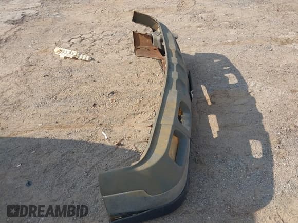 ✅ 2005 Chevrolet Silverado 2500HD LT • VIN: 1GCHK23225F900392 • Lot: 42413434. Wystawiony na IAAI z przebiegiem 220 187 mil. Bezpłatny archiwum sprzedaży aukcyjnych z USA i szczegółowy raport historii pojazdu na DreamBid. Zdjęcie 12.