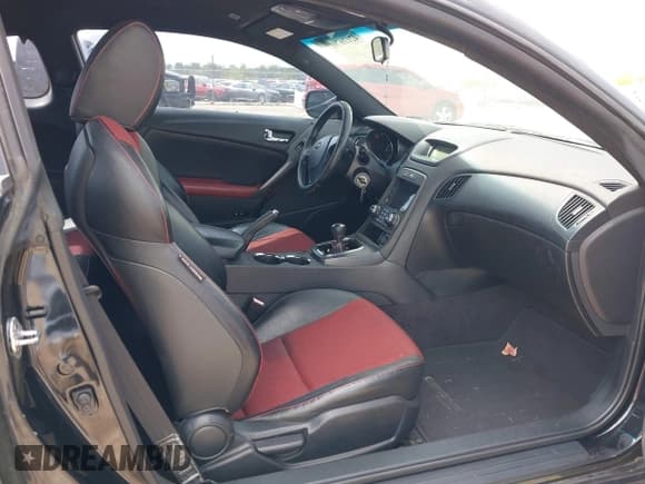 ✅ 2011 Hyundai Genesis Coupe • VIN: KMHHT6KD2BU059877 • Lot: 42116791. Wystawiony na IAAI z przebiegiem 88 706 mil. Bezpłatny archiwum sprzedaży aukcyjnych z USA i szczegółowy raport historii pojazdu na DreamBid. Zdjęcie 5.