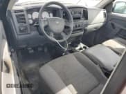 ✅ 2006 Dodge 2500 ST • VIN: 3D7KR26C76G180602 • Лот: 63698094. Опубликован ранее на Copart с пробегом Не указан. Бесплатный доступ к архиву аукционных продаж из США и подробный отчёт об истории автомобиля на DreamBid. Изображение 8.