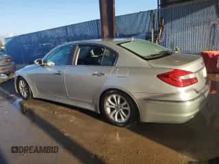 2013 Hyundai Genesis 3.8L z VIN KMHGC4DD0DU210490, wystawiony jako Copart lot #73828394 z przebiegiem Nie podano mil oraz Nie do naprawy • Non repairable. Historia ofert i sprzedaży dostępna na DreamBid. Obrazek 2.
