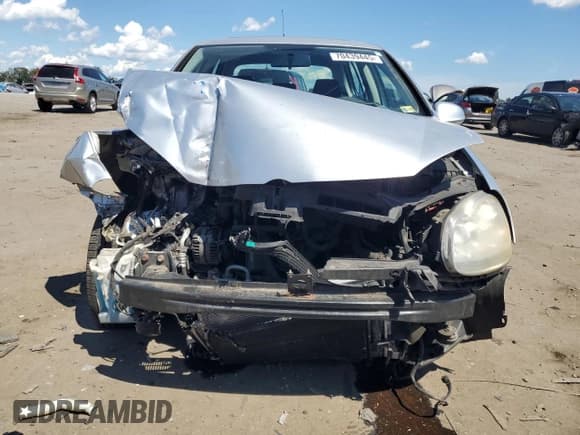 ✅ 2007 Volkswagen Rabbit • VIN: WVWDR71K67W215339 • Lot: 70439445. Listed on Copart with 138,689 mi. Free auction sales archive from the USA and detailed vehicle history report at DreamBid. Image 5.