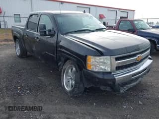 ✅ 2011 Chevrolet Silverado 1500 LT • VIN: 3GCPKSE33BG191046 • Лот: 43849954. Опубликован ранее на IAAI с пробегом 220 466 миль. Бесплатный доступ к архиву аукционных продаж из США и подробный отчёт об истории автомобиля на DreamBid. Изображение 1.