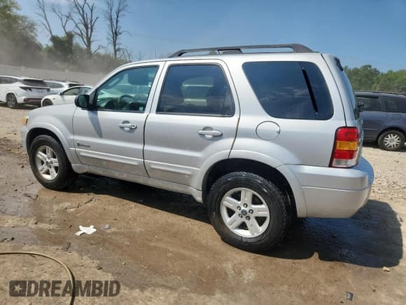 ✅ 2007 Ford Escape Hybrid • VIN: 1FMCU49H87KA92695 • Lot: 68665125. Wystawiony na Copart z przebiegiem 199 861 mil. Bezpłatny archiwum sprzedaży aukcyjnych z USA i szczegółowy raport historii pojazdu na DreamBid. Zdjęcie 2.