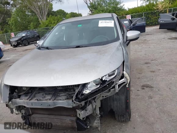 ✅ 2019 Mitsubishi Eclipse Cross ES • VIN: JA4AT3AA0KZ032671 • Lot: 43789625. Wystawiony na IAAI z przebiegiem 112 146 mil. Bezpłatny archiwum sprzedaży aukcyjnych z USA i szczegółowy raport historii pojazdu na DreamBid. Zdjęcie 12.
