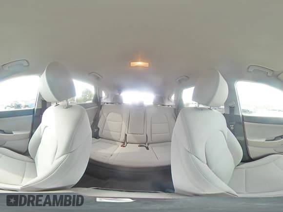 ✅ 2020 Hyundai Tucson Sport • VIN: KM8J3CAL2LU270359 • Lot: 81923605. Wystawiony na Copart z przebiegiem 37 085 mil. Bezpłatny archiwum sprzedaży aukcyjnych z USA i szczegółowy raport historii pojazdu na DreamBid. Zdjęcie 15.