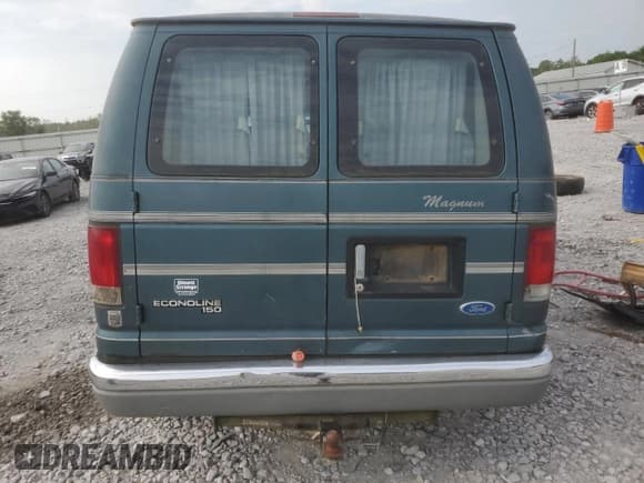 ✅ 1997 Ford Econoline Commercial • VIN: 1FDEE146XVHB36426 • Lot: 68687935. Wystawiony na Copart z przebiegiem 249 954 mil. Bezpłatny archiwum sprzedaży aukcyjnych z USA i szczegółowy raport historii pojazdu na DreamBid. Zdjęcie 6.