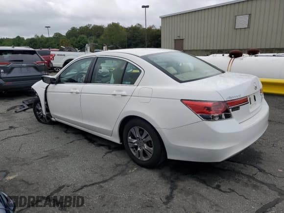 ✅ 2011 Honda Accord LX • VIN: 1HGCP2F3XBA033916 • Lot: 71707035. Listed on Copart with 105,279 mi. Free auction sales archive from the USA and detailed vehicle history report at DreamBid. Image 2.