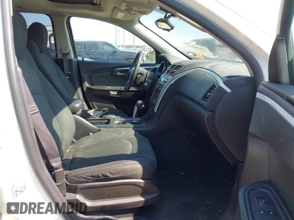 ✅ 2011 Chevrolet Traverse 1LT • VIN: 1GNKVGED6BJ198456 • Lot: 43520847. Wystawiony na IAAI z przebiegiem Nie podano. Bezpłatny archiwum sprzedaży aukcyjnych z USA i szczegółowy raport historii pojazdu na DreamBid. Zdjęcie 5.