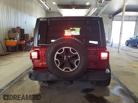 ✅ 2021 Jeep Wrangler Unlimited Sport S • VIN: 1C4HJXDN7MW638442 • Lot: 86826995. Wystawiony na Copart z przebiegiem 56 603 mil. Bezpłatny archiwum sprzedaży aukcyjnych z USA i szczegółowy raport historii pojazdu na DreamBid. Zdjęcie 6.