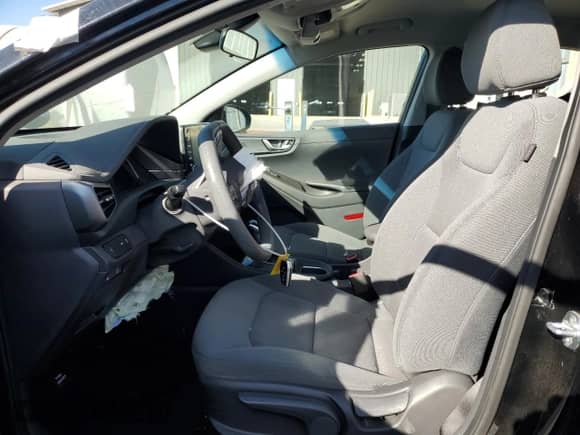 ✅ 2020 Hyundai Ioniq Blue • VIN: KMHC65LC3LU231577 • Лот: 72741224. Размещён на Copart с пробегом 67 251 миль миль. Получите бесплатный доступ к архиву аукционных продаж из США и посмотрите подробный отчёт об истории автомобиля на DreamBid. Изображение 7.