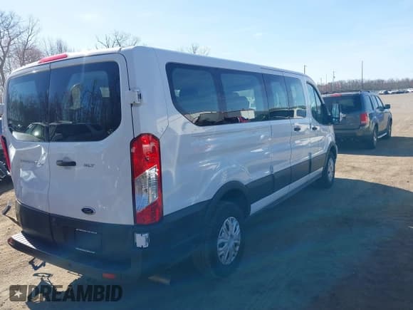 ✅ 2021 Ford Transit Passenger XL • VIN: 1FBAX2Y83MKA49312 • Лот: 41806818. Опубликован ранее на IAAI с пробегом 71 286 миль. Бесплатный доступ к архиву аукционных продаж из США и подробный отчёт об истории автомобиля на DreamBid. Изображение 4.