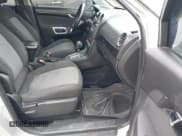 ✅ 2013 Chevrolet Captiva Sport LT • VIN: 3GNFL3EK9DS506946 • Lot: 42344253. Wystawiony na IAAI z przebiegiem 134 565 mil. Bezpłatny archiwum sprzedaży aukcyjnych z USA i szczegółowy raport historii pojazdu na DreamBid. Zdjęcie 5.