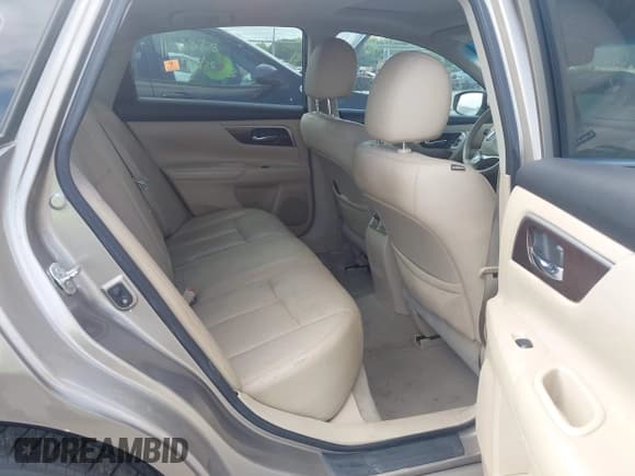 ✅ 2014 Nissan Altima S • VIN: 1N4AL3AP0EC103598 • Lot: 43007212. Wystawiony na IAAI z przebiegiem 125 248 mil. Bezpłatny archiwum sprzedaży aukcyjnych z USA i szczegółowy raport historii pojazdu na DreamBid. Zdjęcie 8.