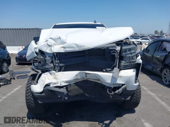 ✅ 2019 Chevrolet Silverado 1500 RST • VIN: 3GCUYEED7KG236968 • Lot: 42543171. Wystawiony na IAAI z przebiegiem 91 245 mil. Bezpłatny archiwum sprzedaży aukcyjnych z USA i szczegółowy raport historii pojazdu na DreamBid. Zdjęcie 10.