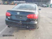 ✅ 2013 Volkswagen Jetta TDI w/Premium/Nav • VIN: 3VWLL7AJXDM356072 • Lot: 43804407. Listed on IAAI with 214,507 mi. Free auction sales archive from the USA and detailed vehicle history report at DreamBid. Image 6.