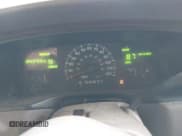 ✅ 2002 Lincoln Town Car Executive • VIN: 1LNHM81W42Y608998 • Лот: 43122644. Опубликован ранее на IAAI с пробегом 222 672 миль. Бесплатный доступ к архиву аукционных продаж из США и подробный отчёт об истории автомобиля на DreamBid. Изображение 7.